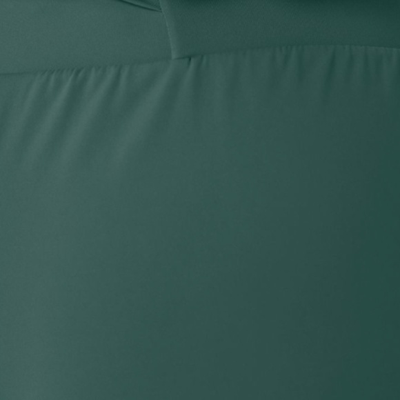 Bundle of Halara Pocket Plus Pocket 2-in-1 Gym Plus Size Shorts 2.5'' - Picture 3 of 7